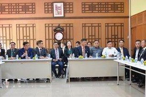 Người Việt tại Thái Lan và Đức hướng về khúc ruột miền Trung