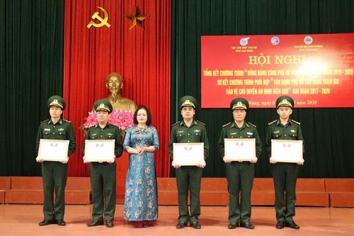 Tổng kết Chương trình 'Đồng hành cùng phụ nữ biên cương' tại Cao Bằng