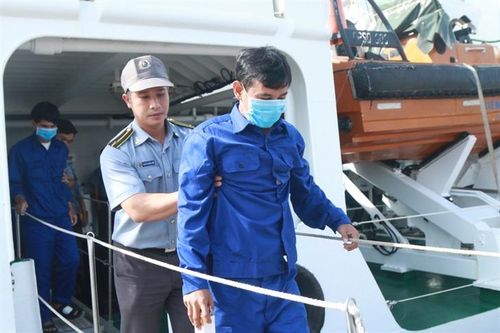 3 ngư dân thoát chết trở về