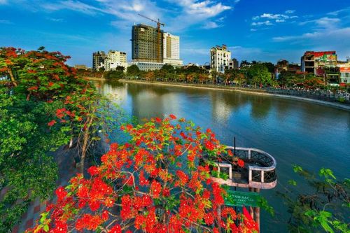 Từ chuyến phà Bến Bính đến thành phố tiêu biểu ở châu Á