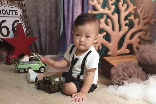 Chiếc đồng hồ cổ của ảo thuật gia Huy Nguyễn được đấu giá 40 triệu đồng ủng hộ miền Trung