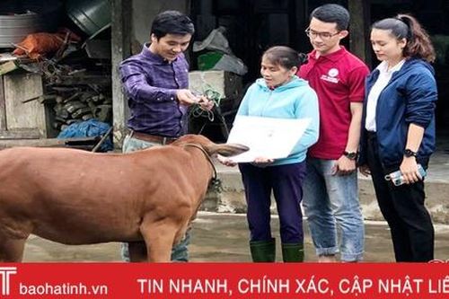 Người dân Hà Tĩnh tiếp tục nhận nhiều sự ủng hộ khắc phục hậu quả mưa lũ