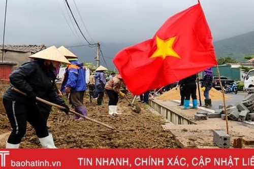 Hơn 1.500 cán bộ, chiến sĩ và người dân Kỳ Nam ra quân làm nông thôn mới