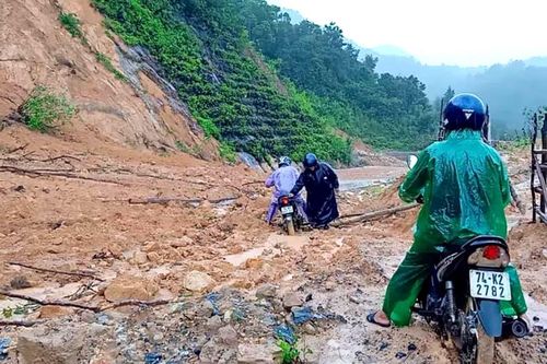 Tìm thấy hai thi thể người dân bị mất tích do sạt lở đất ở Quảng Trị
