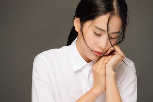 Nam Em đã quen dần với cô đơn, quyết không 'khùng' để đỡ phí phạm thanh xuân