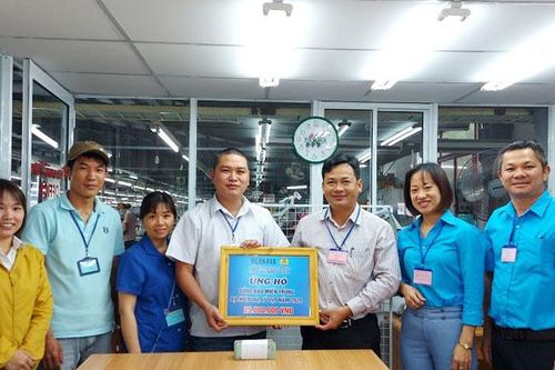 Ba doanh nghiệp tại TP Bảo Lộc đóng góp ủng hộ đồng bào vùng lũ miền Trung