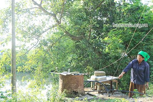 Bản Thon 'khát' nước sạch