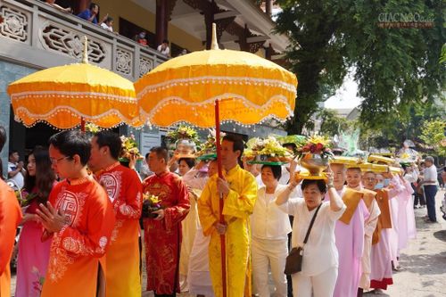 Trang nghiêm lễ dâng y Kathina tại chùa Phật Bảo