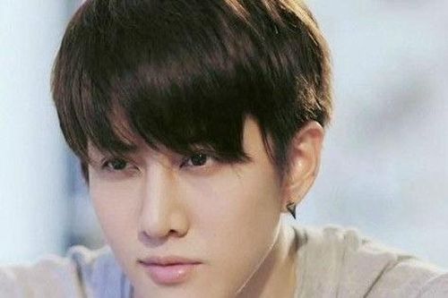 Chồng cười mỉa: 'Rời tôi ra, cô sống nổi không?' khi vợ đòi ly hôn, và chỉ đúng 1 năm sau anh chàng 'chết đứng' nhận ra chân lý