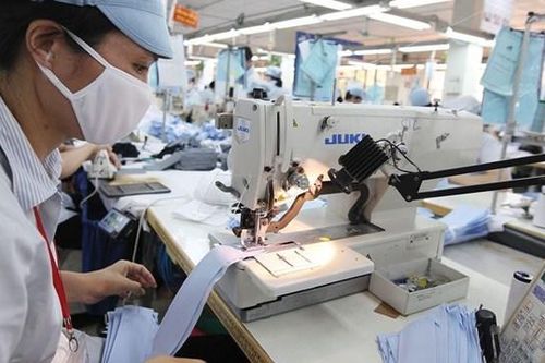 Mục tiêu 40 tỷ USD xa tầm tay