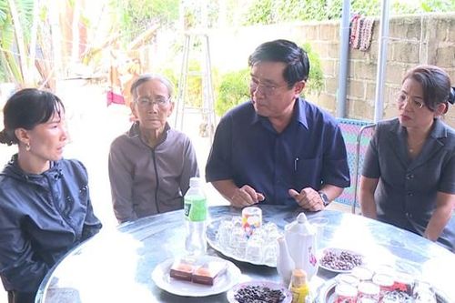 Lãnh đạo tỉnh Bình Định chia sẻ với gia đình 23 thuyền viên bị gặp nạn