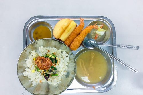 Bữa trưa của học sinh Hàn Quốc có gì đặc biệt?