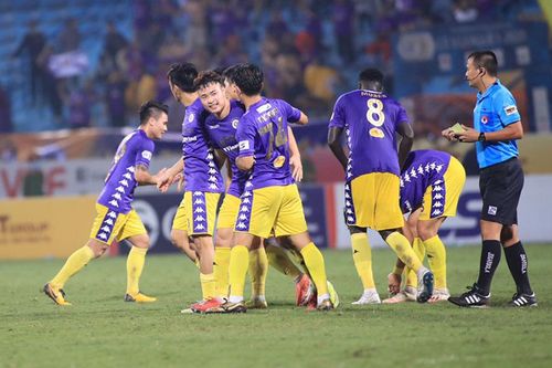 Quang Hải giúp CLB Hà Nội tiếp tục cuộc đua vô địch V.League