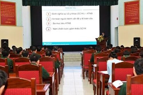 Khai mạc tập huấn cập nhật kiến thức quản lý bệnh viện năm 2020