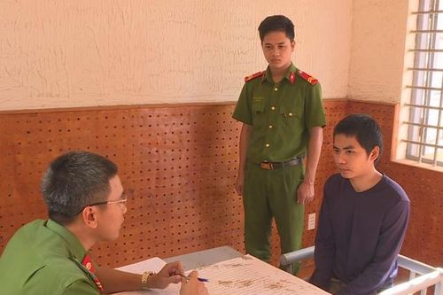Mạo danh cán bộ Cục quản lý thị trường để chiếm đoạt tài sản