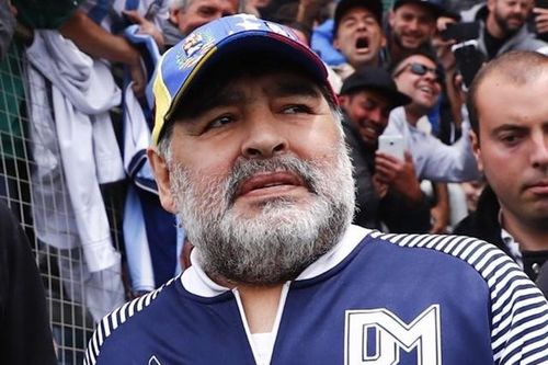 Huyền thoại Maradona nhập viện phẫu thuật não