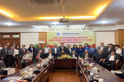 Đại học Luật Hà Nội gặp mặt các nguyên Lãnh đạo Trường