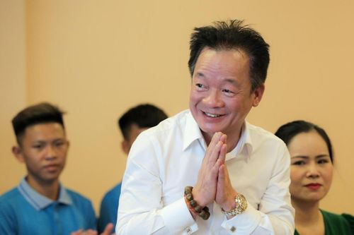 Hà Nội FC đấu Sài Gòn: Khi không còn bóng đá 'tình thân' và liên quan đến bầu Hiển