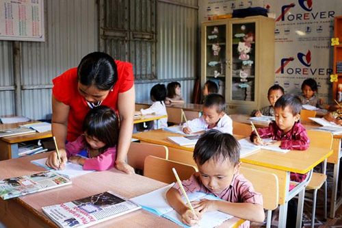 Cô giáo 20 năm gắn bó với học trò vùng cao