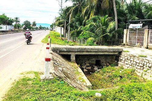 Xã Vạn Hưng: Kiến nghị xây mương thoát nước dọc Quốc lộ 1
