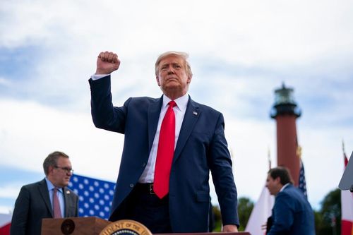 Bầu cử Tổng thống Mỹ: Trump thắng Biden ở bang chiến trường Florida