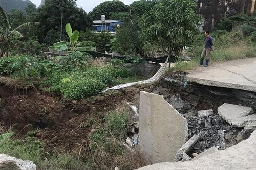 Vì sao 'hố tử thần' xuất hiện gần 10 ngày ở Hải Phòng chưa được xử lý?