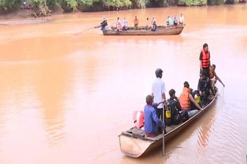 Đi thả cá phóng sinh bị lật thuyền, 2 người chết đuối thương tâm