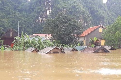 Nhiều thiệt hại nghiêm trọng do bão số 9 và mưa lũ