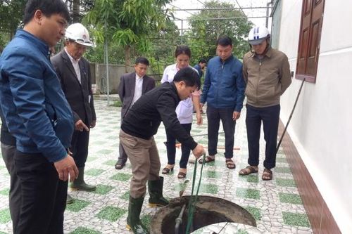 Vệ sinh môi trường sau lũ