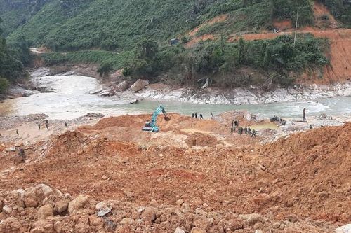 Đại biểu Quốc hội tranh luận về kiềm chế mặt trái của thủy điện