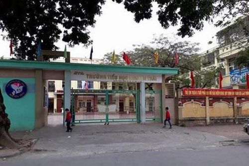 Hơn 100 học sinh tiểu học Nguyễn Trãi nghỉ học: Đang khám sàng lọc, nghi không do thực phẩm