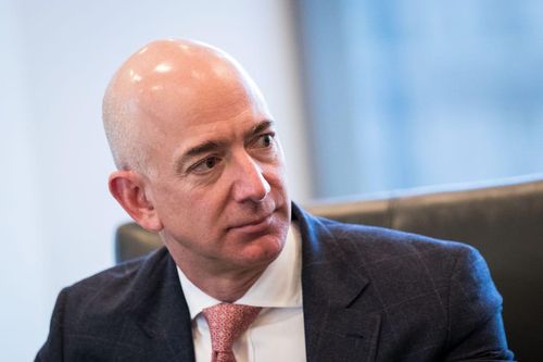 Tỷ phú Jeff Bezos bán cổ phiếu Amazon, nhận hơn 3 tỷ USD tiền mặt
