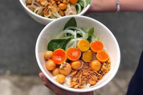 Địa chỉ thưởng thức bánh ướt lòng gà ở TP.HCM