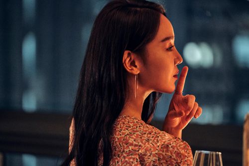 Kẻ Săn Mộ - Bộ phim dẫn đầu lượng đặt vé tại Hàn trong tuần đầu tháng 11 sắp tới Việt Nam