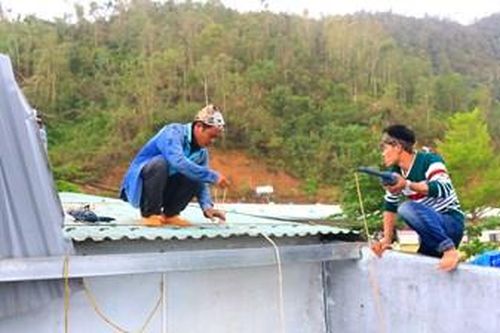Áo vợ, cơm nhà, lo việc nghĩa