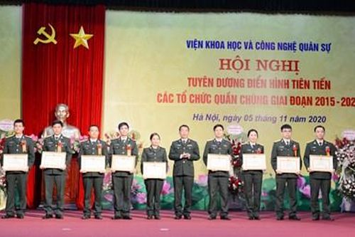 Viện Khoa học và Công nghệ quân sự tuyên dương điển hình tiên tiến các tổ chức quần chúng
