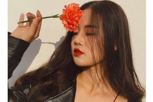 Một cô gái đẹp sẽ luôn đi kèm với khối óc thông minh và trái tim đầy yêu thương