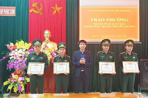 Khen thưởng lực lượng đấu tranh thành công Chuyên án 459 T