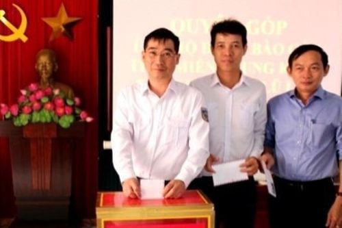 Tiếp tục ủng hộ người dân miền Trung