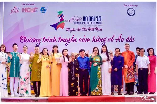 Nghệ sĩ đề xuất nam sinh mặc áo dài ở TP.HCM