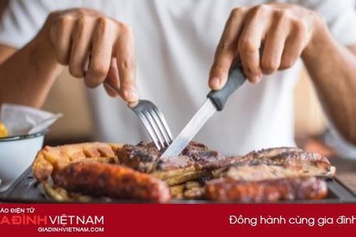 Mắc nhiều bệnh vì ăn quá nhiều protein