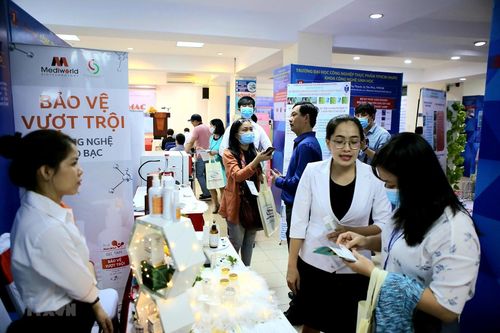 TP. HCM: Khai mạc chợ công nghệ và thiết bị chuyên ngành Techmart