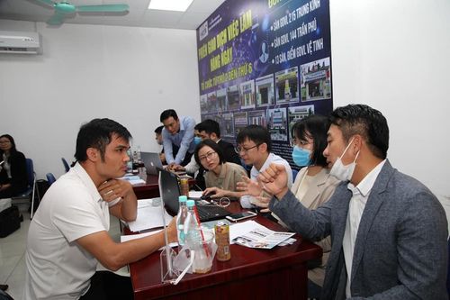 Thị trường lao động dần phục hồi nhưng khó đột biến dịp cuối năm