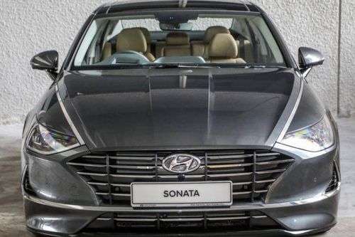Hyundai Sonata thế hệ mới có giá bán từ 1,154 tỷ đồng tại Malaysia