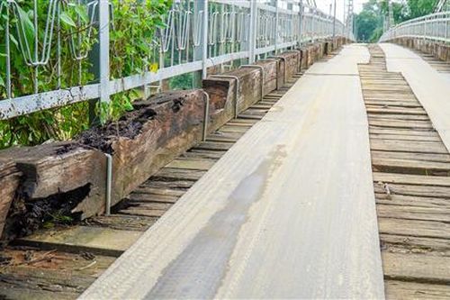 Cầu Treo Cam Hiếu xuống cấp tiềm ẩn nguy cơ mất an toàn giao thông