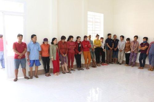 Tụ điểm đánh bạc 'khủng' trong vườn cao su