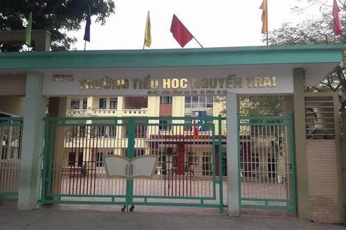 160 học sinh tiểu học Hà Nội đồng loạt nghỉ: Hiệu trưởng nói gì?