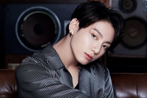 Ảnh teaser mà cũng có thể khiến cổ phiếu Big Hit tăng vọt, chỉ có thể là Jung Kook (BTS)