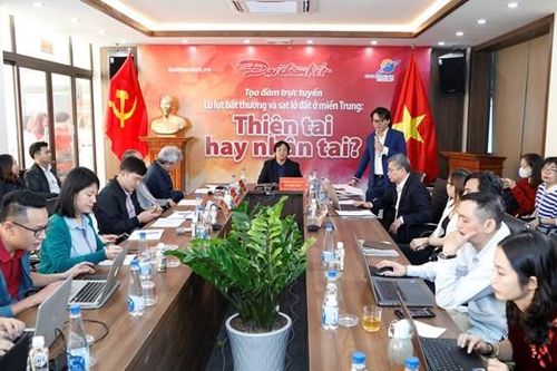 Cảnh báo sớm và kiên quyết di dời dân