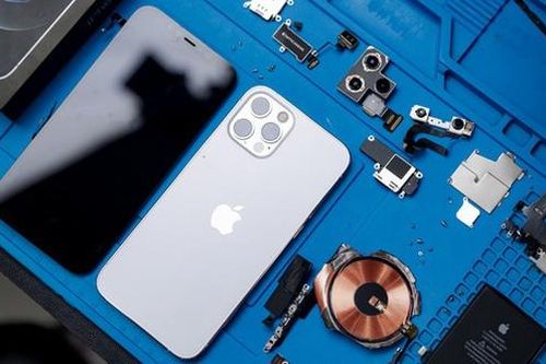 Thử tháo rời chiếc iPhone 12 Pro